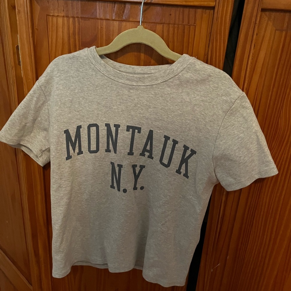 Brandy Melville Montauk NY T Shirt Great Condition